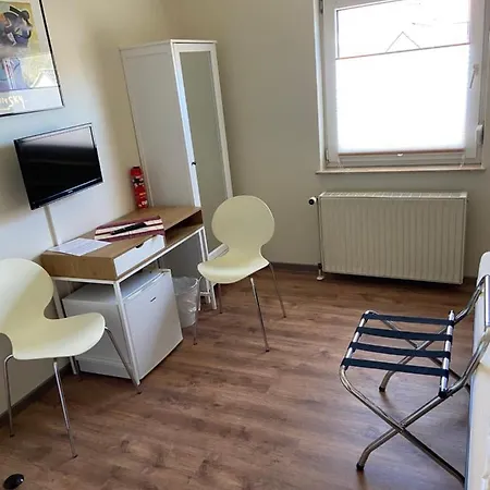 Pensión Alex -lounge -sportsbar -smokerlounge