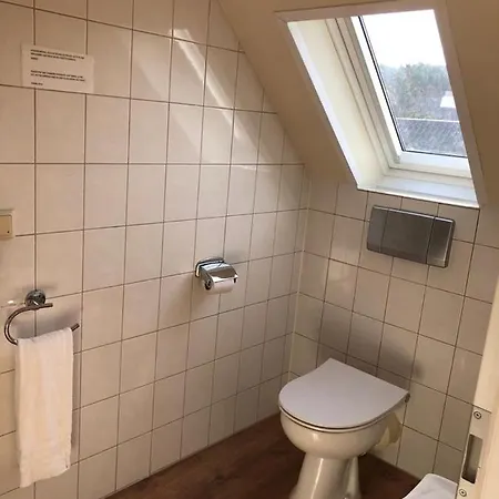 Alex -lounge -sportsbar -smokerlounge Pensión