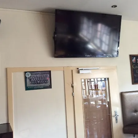 Alex -lounge -sportsbar -smokerlounge Guest house Otterbach