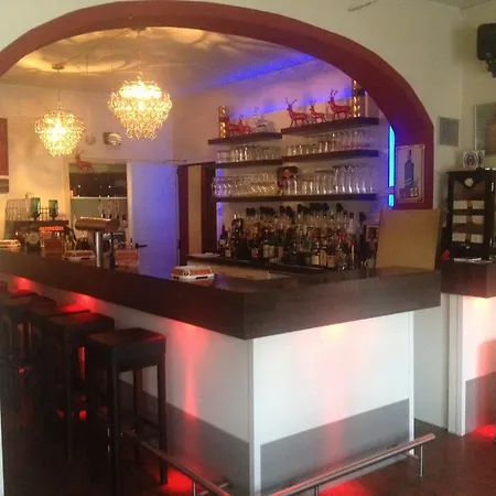 Alex -lounge -sportsbar -smokerlounge 3* Otterbach