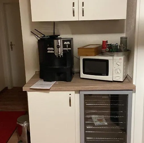 Alex -lounge -sportsbar -smokerlounge