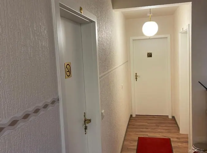 Alex -lounge -sportsbar -smokerlounge