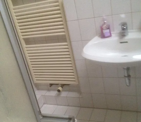 Casa de hóspedes Alex -lounge -sportsbar -smokerlounge 3*