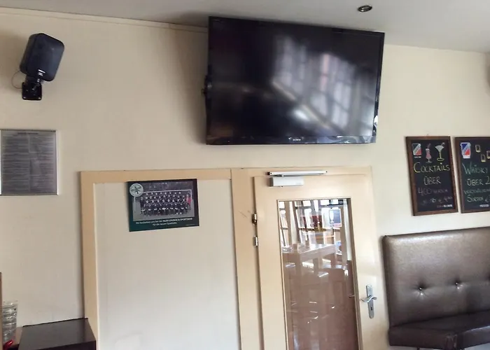 Alex -lounge -sportsbar -smokerlounge Guest house Otterbach