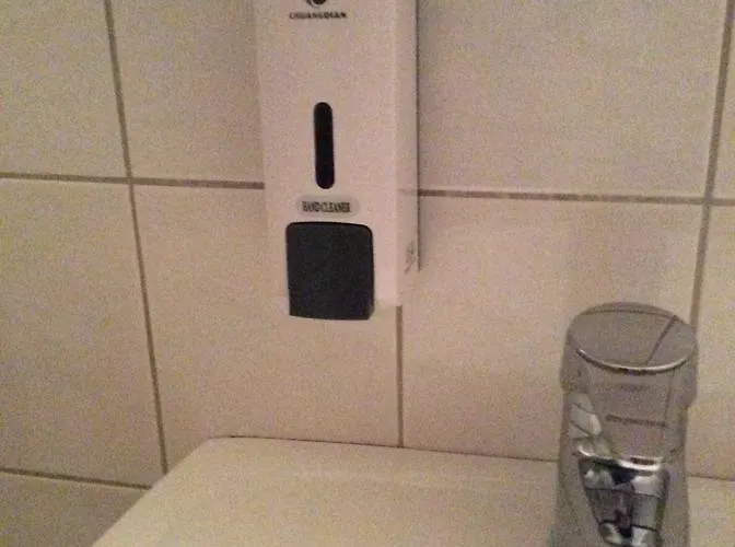 Alex -lounge -sportsbar -smokerlounge 3*